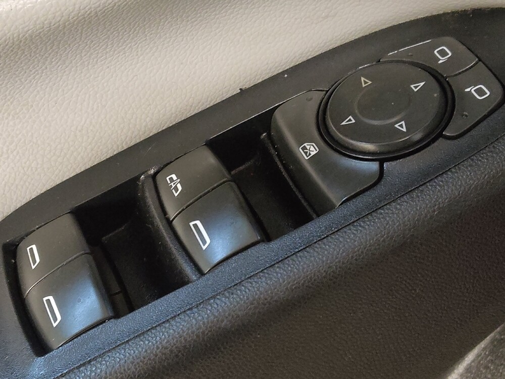 2019 Chevrolet Equinox in Wilmington, NC 28405 - 18088570 27