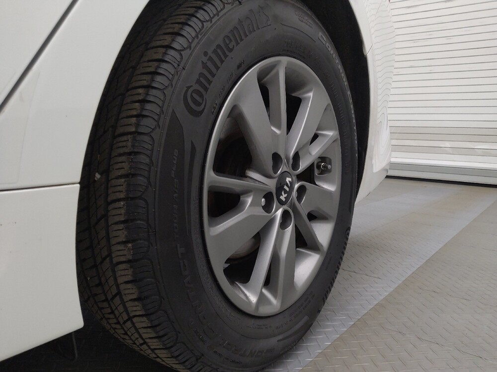 2016 Kia Optima in Wichita, KS 67207 - 18088575 31