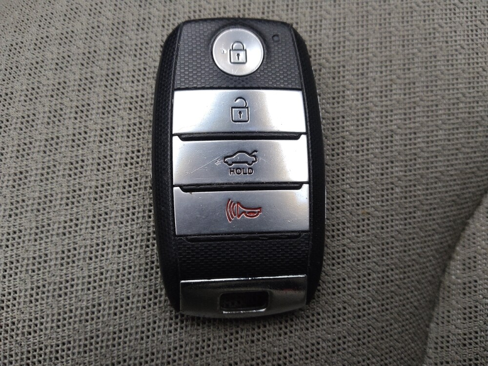 2016 Kia Optima in Wichita, KS 67207 - 18088575 32