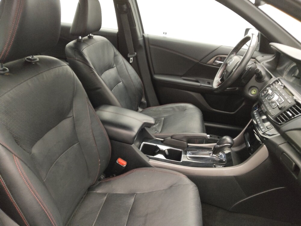 2017 Honda Accord in Wichita, KS 67207 - 18088577 21