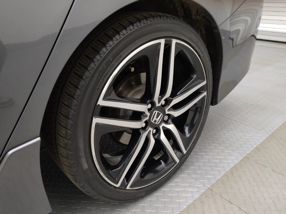 2017 Honda Accord in Wichita, KS 67207 - 18088577 31