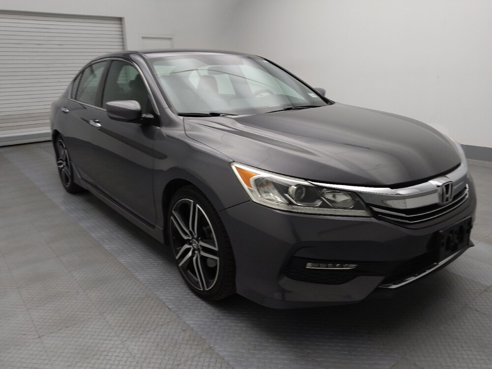 2017 Honda Accord in Wichita, KS 67207 - 18088577 13