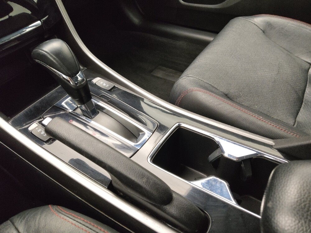 2017 Honda Accord in Wichita, KS 67207 - 18088577 26