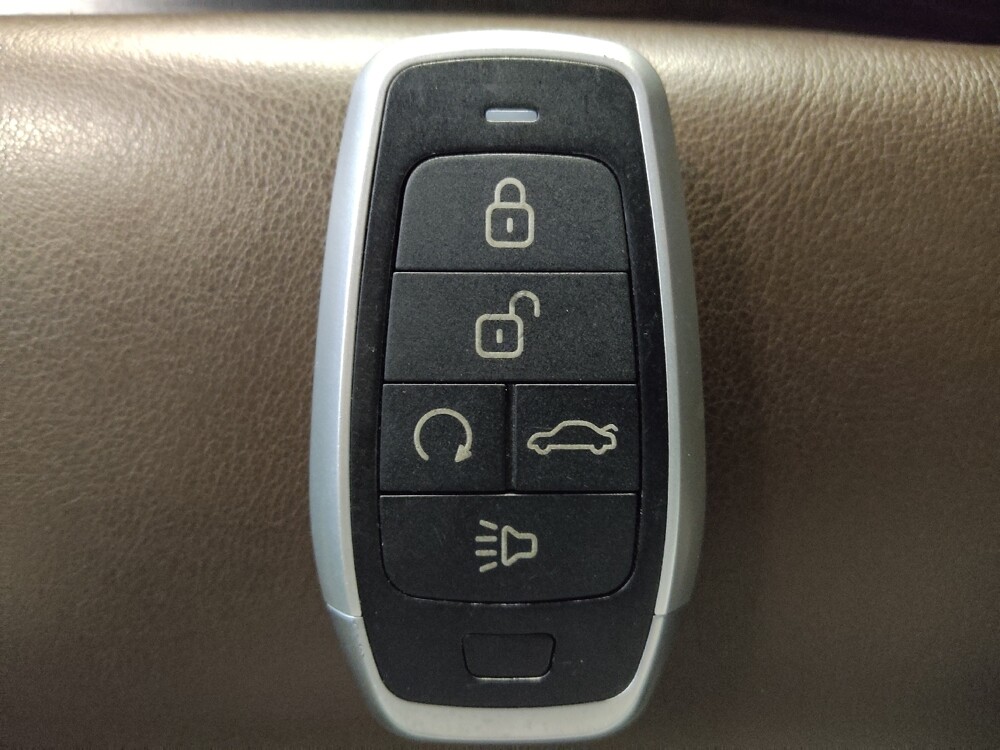 2019 Nissan Murano in Houston, TX 77060 - 18088596 32