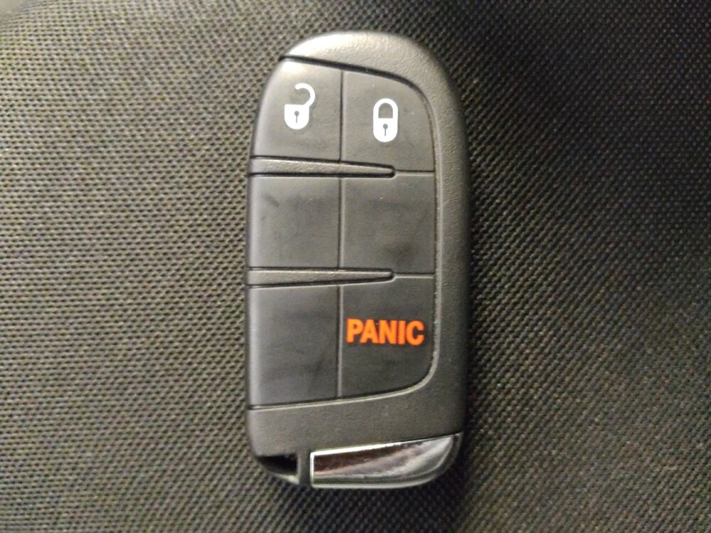 2020 Jeep Renegade in Baton Rouge, LA 70816 - 18088598 32