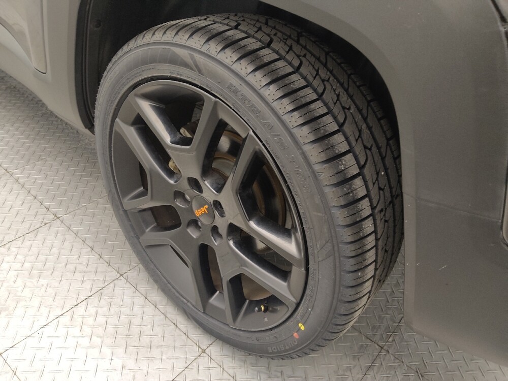 2020 Jeep Renegade in Baton Rouge, LA 70816 - 18088598 31