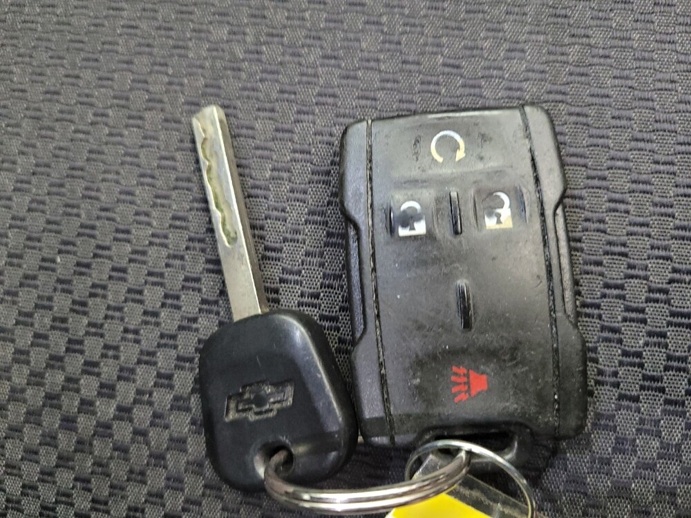 2017 Chevrolet Silverado 1500 in Louisville, KY 40258 - 18088603 32