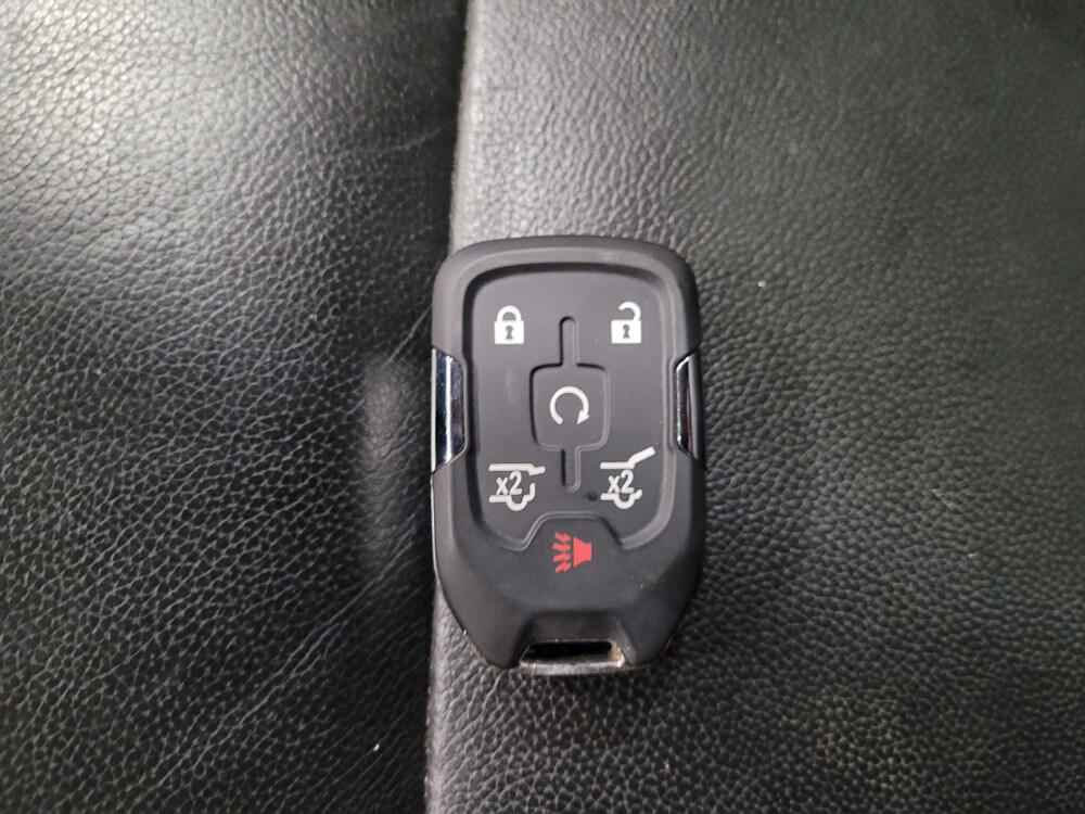 2015 Chevrolet Tahoe in Pittsburgh, PA 15237 - 18088606 32