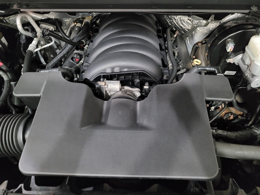 2015 Chevrolet Tahoe in Pittsburgh, PA 15237 - 18088606 30