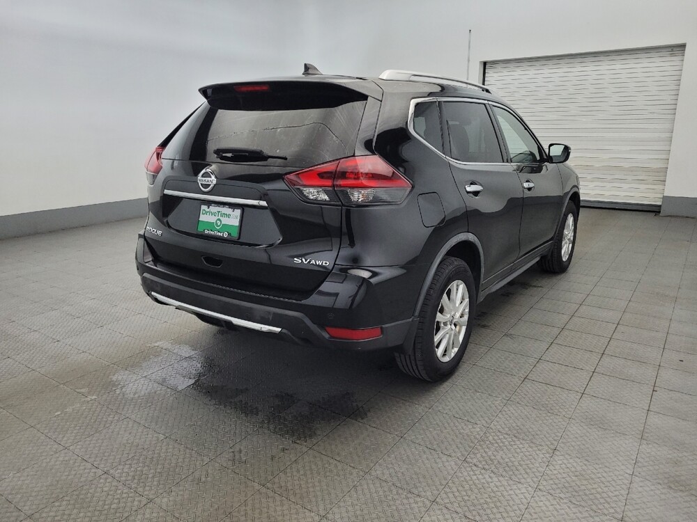2019 Nissan Rogue in Pittsburgh, PA 15237 - 18088609 9