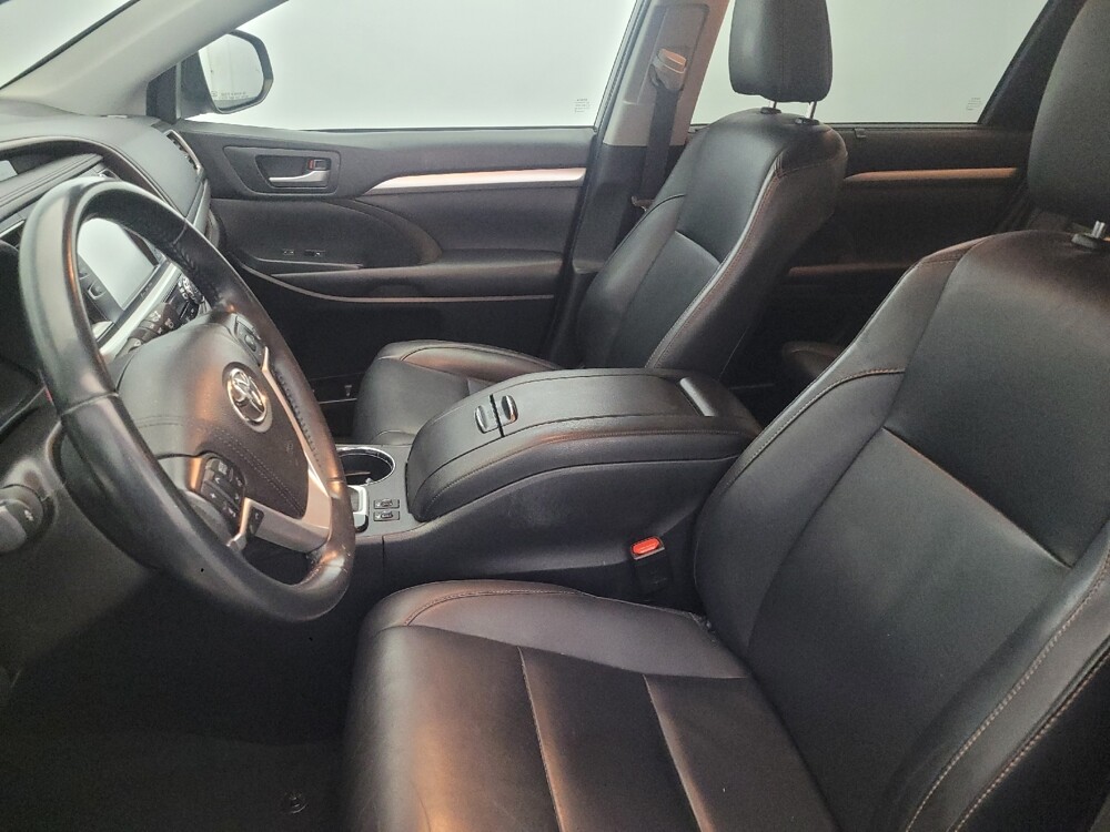 2019 Toyota Highlander in Williamstown, NJ 8094 - 18088614 17