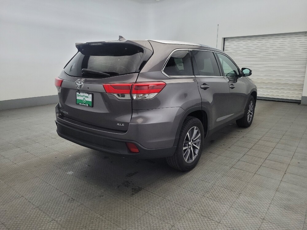 2019 Toyota Highlander in Williamstown, NJ 8094 - 18088614 9