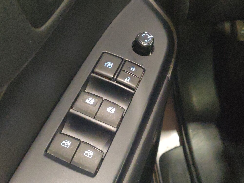 2019 Toyota Highlander in Williamstown, NJ 8094 - 18088614 27