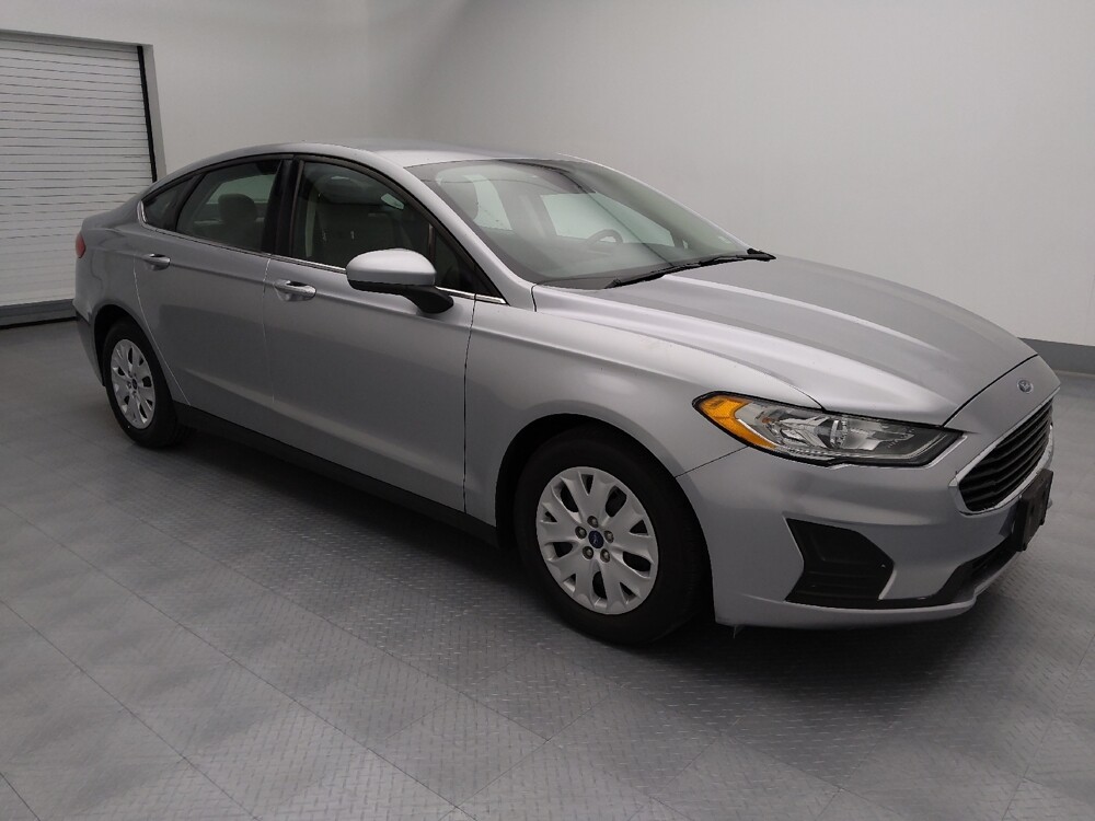 2020 Ford Fusion in St. Louis, MO 63125 - 18088629 11