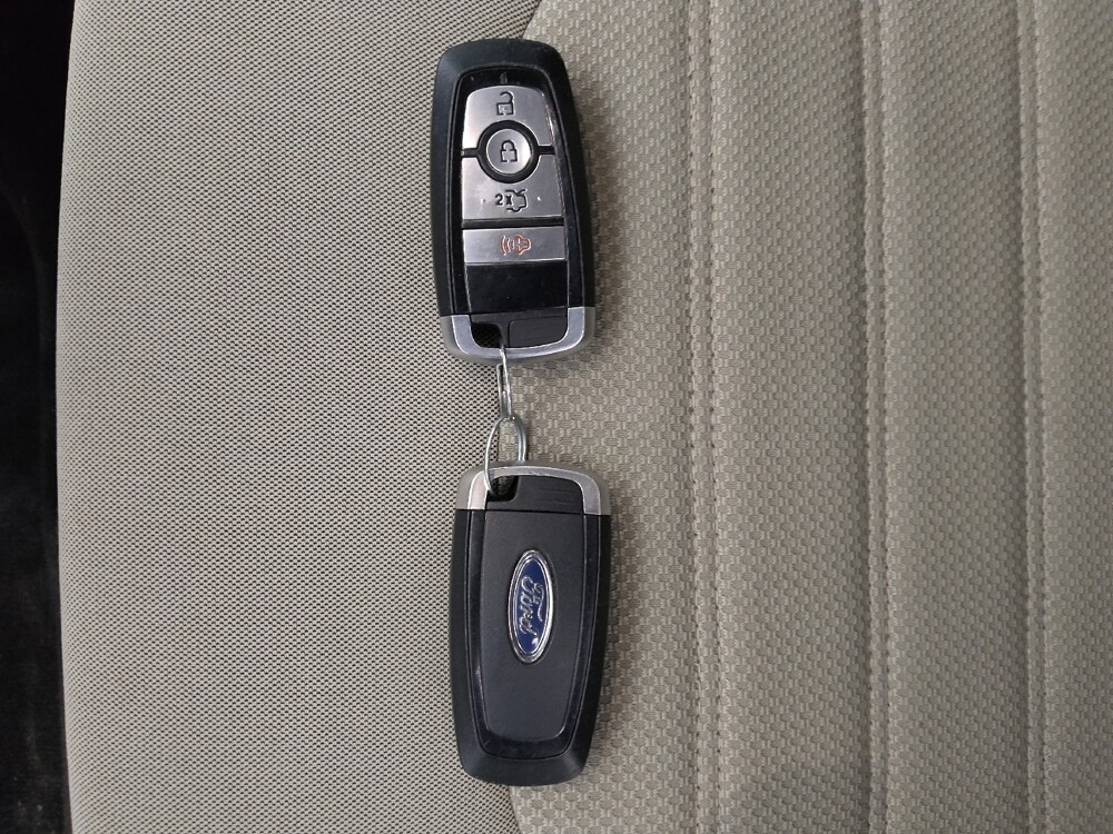 2020 Ford Fusion in St. Louis, MO 63125 - 18088629 32