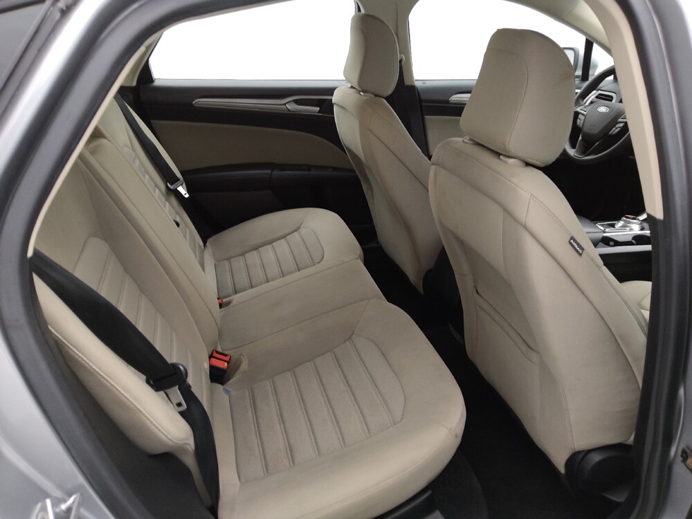 2020 Ford Fusion in St. Louis, MO 63125 - 18088629 19