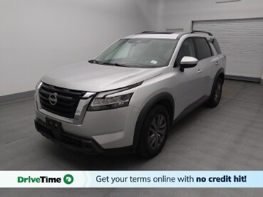 2022 Nissan Pathfinder in Independence, MO 64055