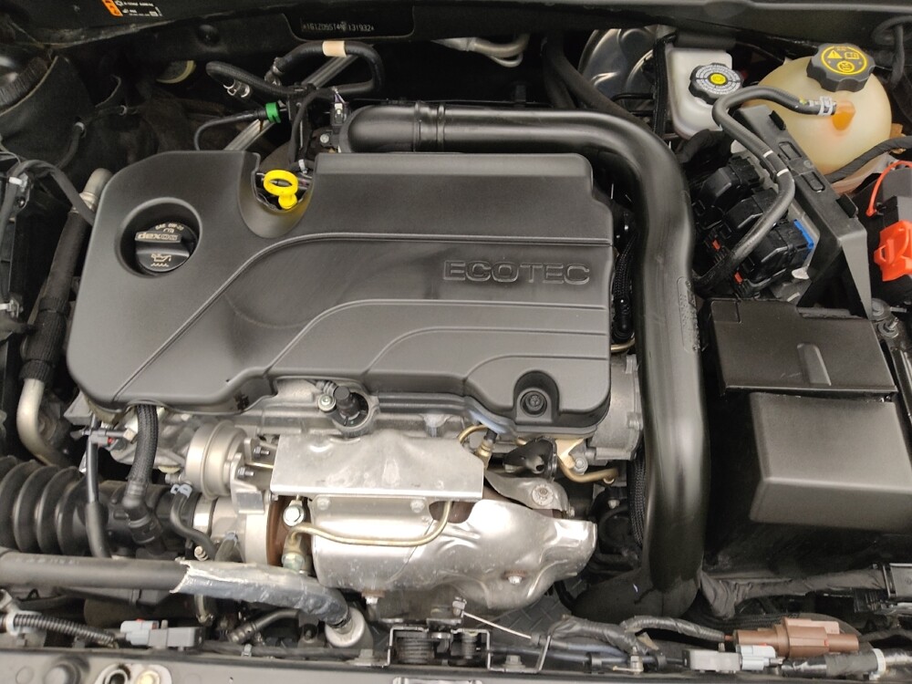 2022 Chevrolet Malibu in St. Louis, MO 63136 - 18088632 30