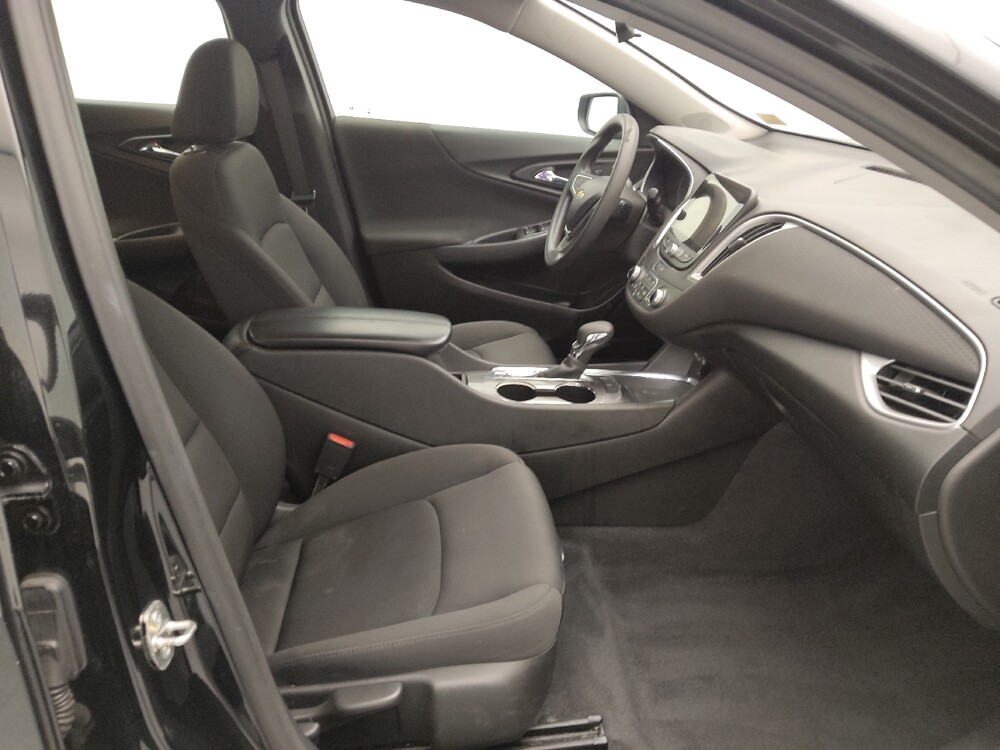 2022 Chevrolet Malibu in St. Louis, MO 63136 - 18088632 21