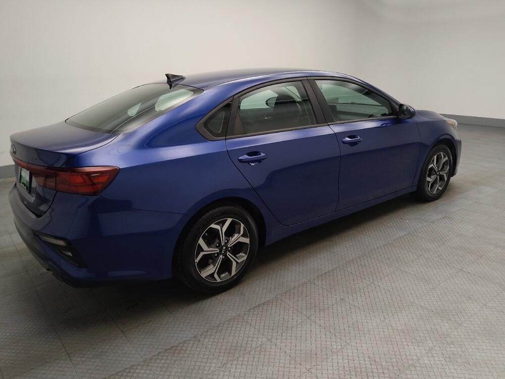 2020 Kia Forte in Peoria, IL 61615 - 18088636 10