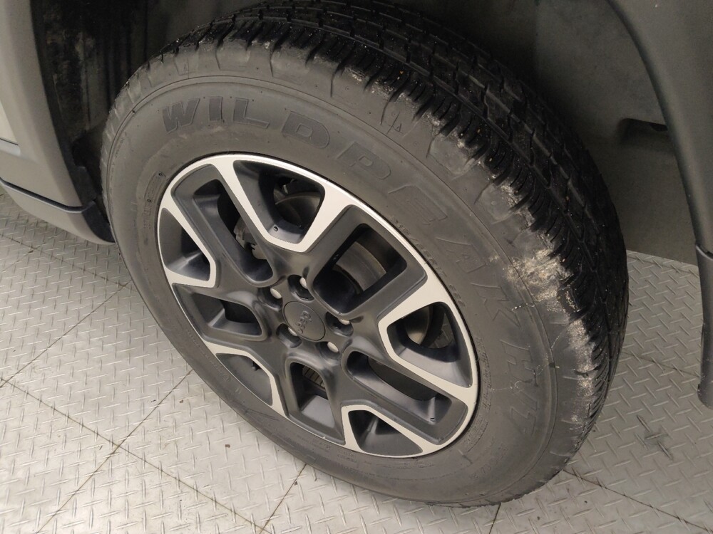 2020 Jeep Compass in Baton Rouge, LA 70816 - 18088646 31