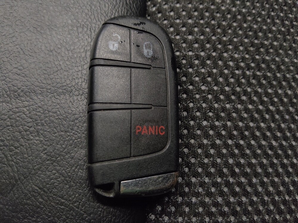 2020 Jeep Compass in Baton Rouge, LA 70816 - 18088646 32