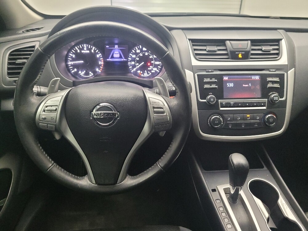 2017 Nissan Altima in Indianapolis, IN 46222 - 18088648 22