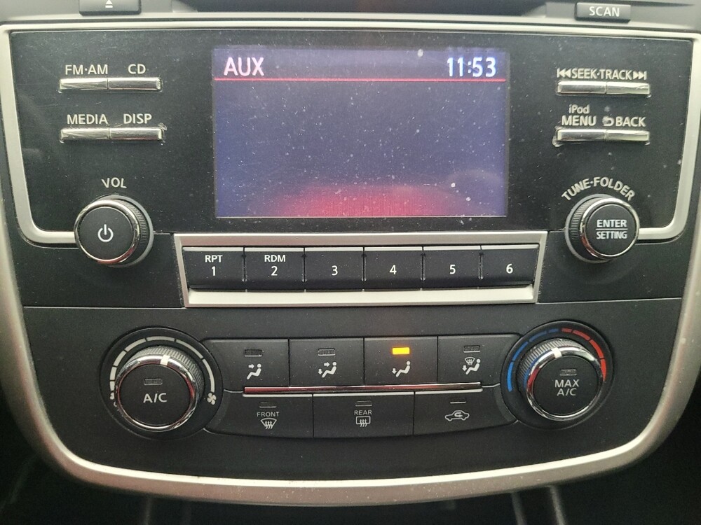 2017 Nissan Altima in Indianapolis, IN 46222 - 18088648 25