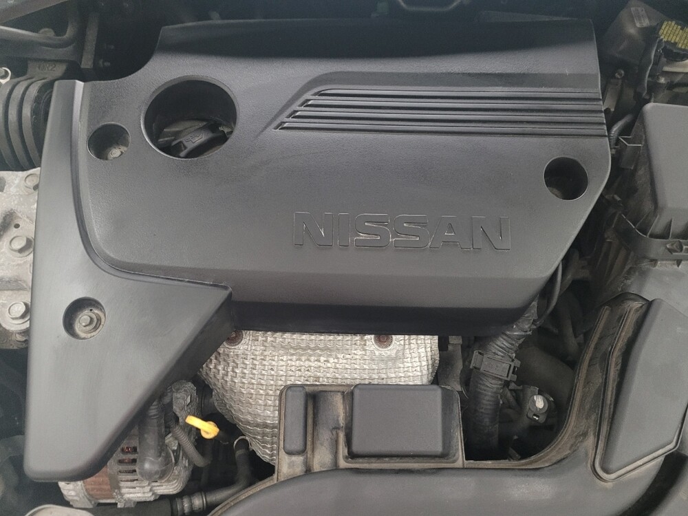 2017 Nissan Altima in Indianapolis, IN 46222 - 18088648 30