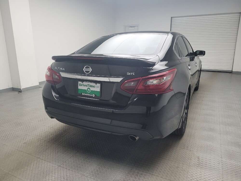 2017 Nissan Altima in Indianapolis, IN 46222 - 18088648 7
