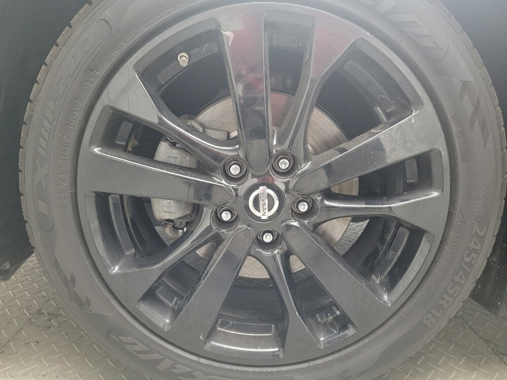 2017 Nissan Altima in Indianapolis, IN 46222 - 18088648 31