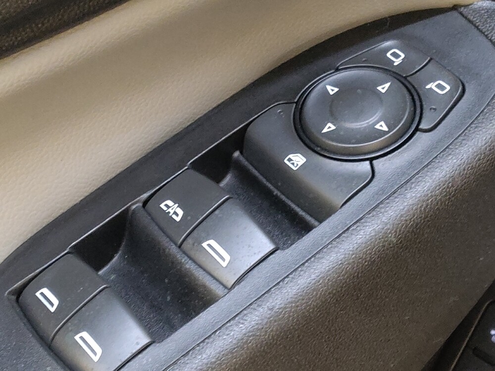 2019 Chevrolet Equinox in Columbia, SC 29210 - 18088658 27