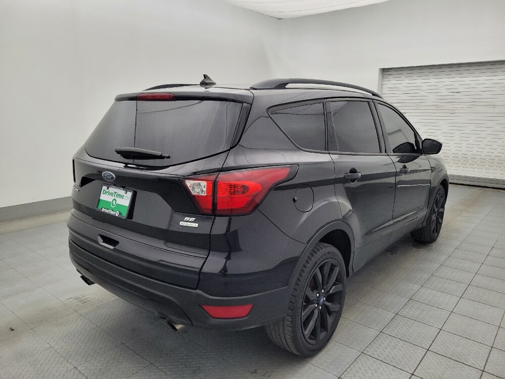 2019 Ford Escape in Fort Myers, FL 33907 - 18088661 9