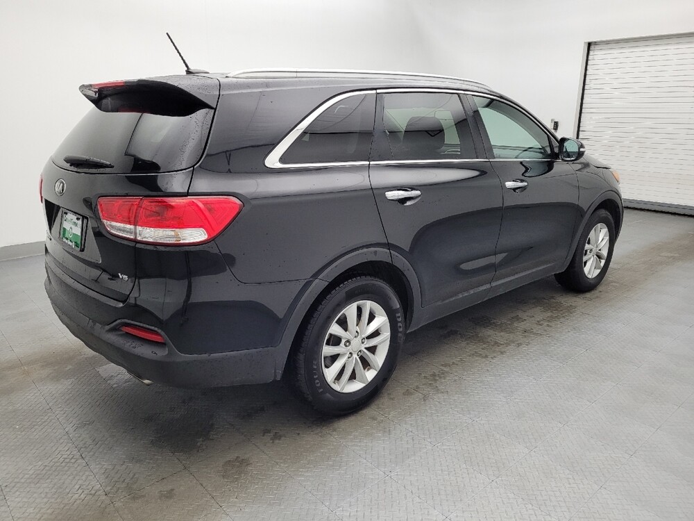 2016 Kia Sorento in Winston-Salem, NC 27103 - 18088666 10