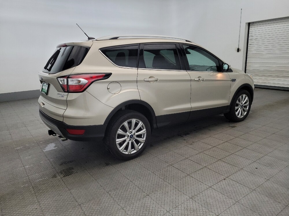 2017 Ford Escape in Pittsburgh, PA 15237 - 18088670 10