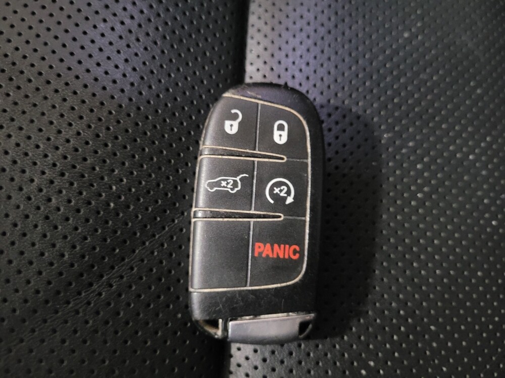 2018 Dodge Durango in Plymouth Meeting, PA 19462 - 18088672 32