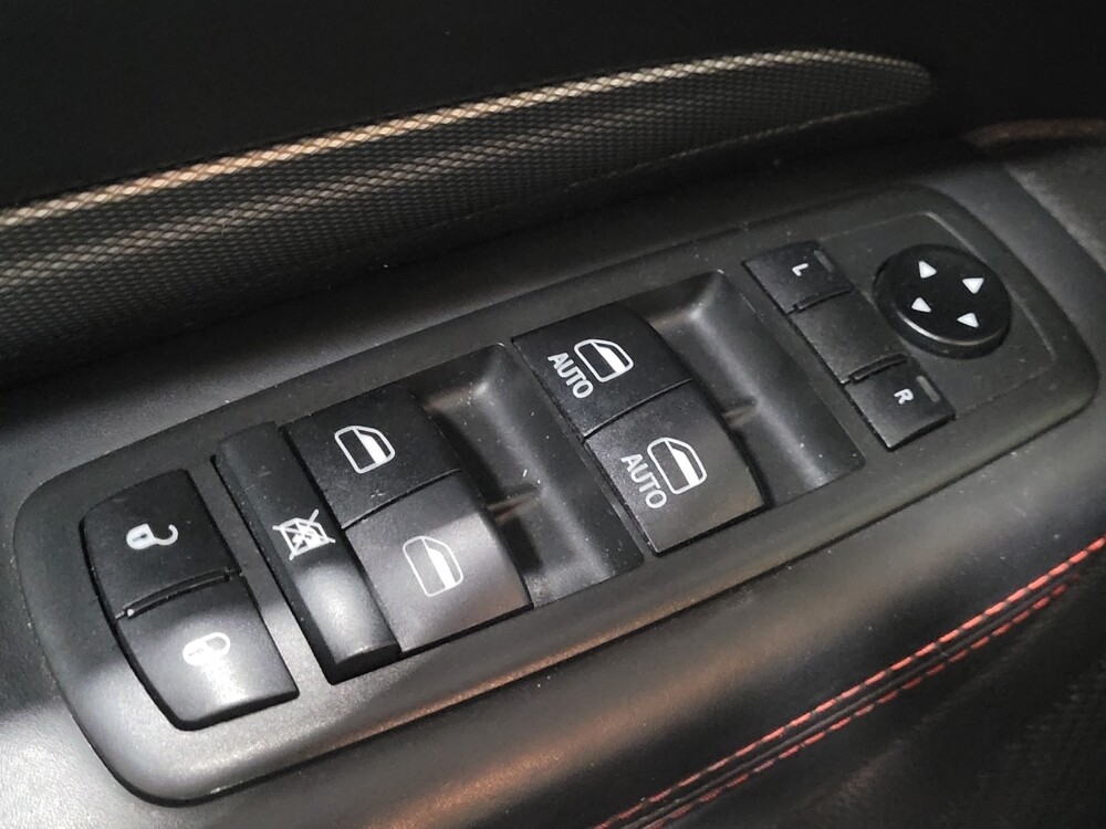 2018 Dodge Durango in Plymouth Meeting, PA 19462 - 18088672 27