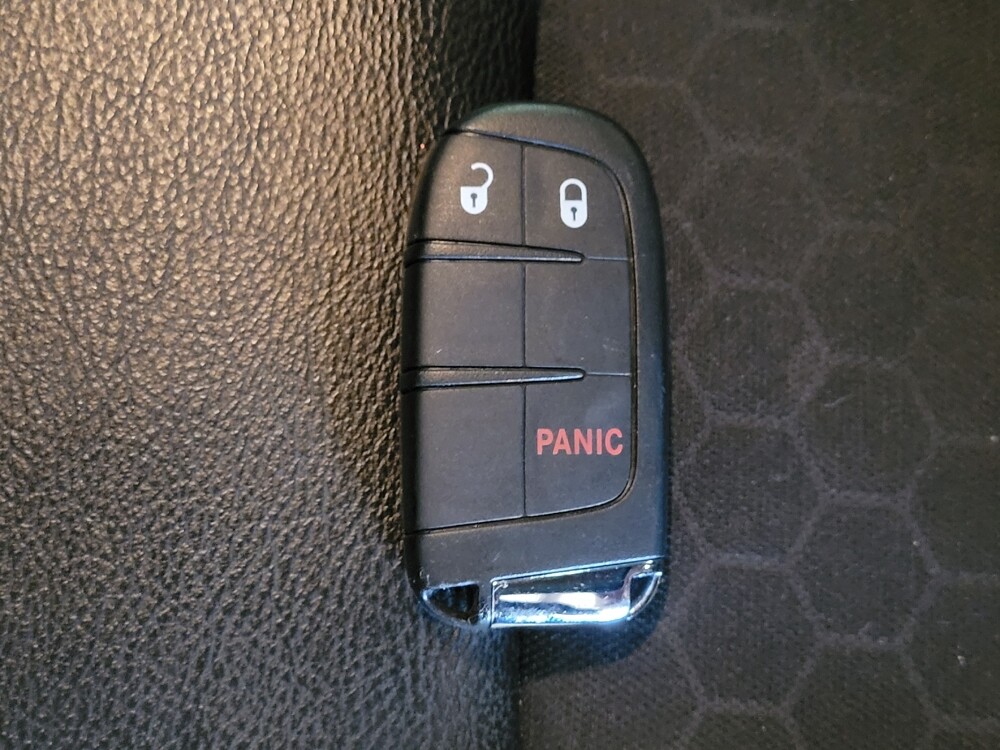 2019 Jeep Compass in Orlando, FL 32808 - 18088676 32