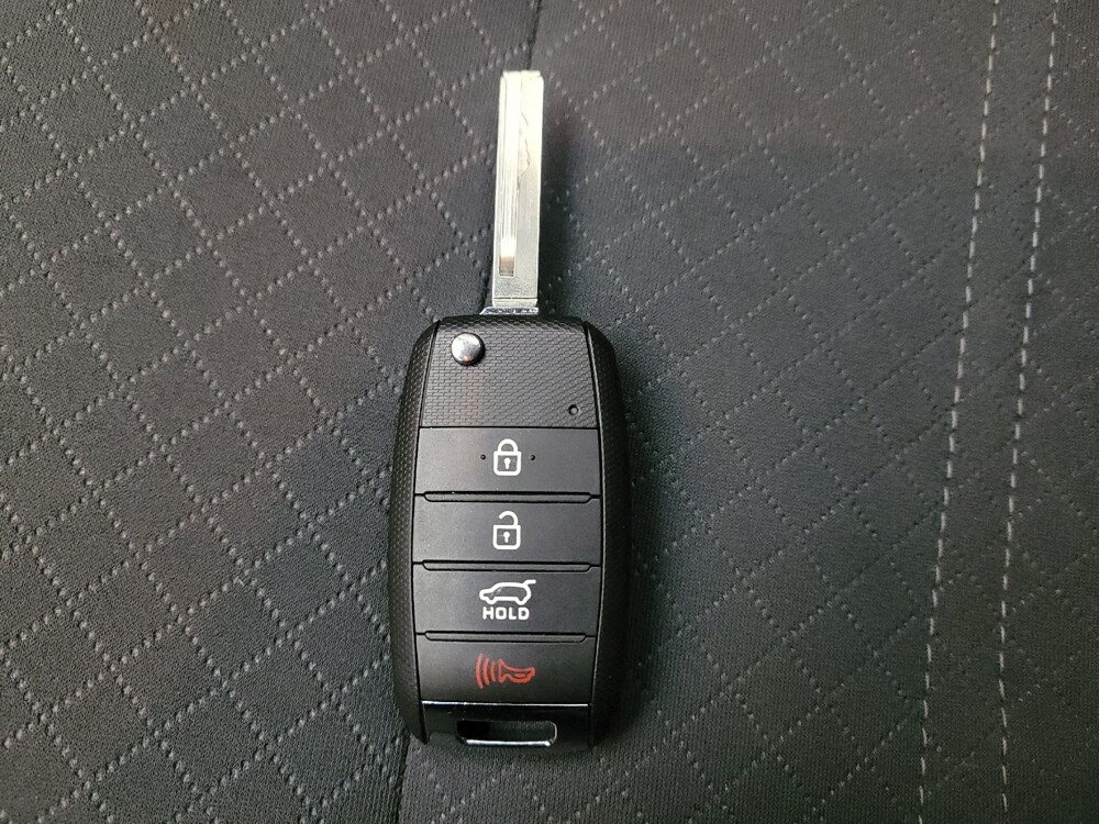 2020 Kia Sorento in Torrance, CA 90504 - 18088678 32