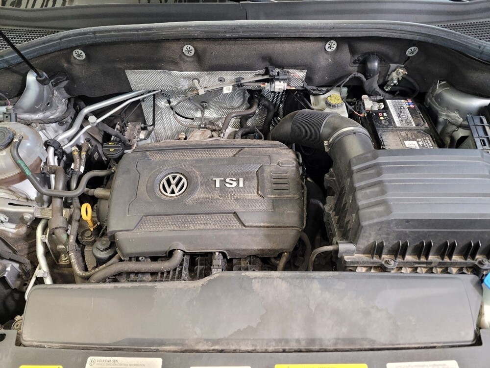 2021 Volkswagen Atlas in Louisville, KY 40258 - 18088681 30