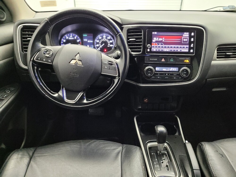 2018 Mitsubishi Outlander in Louisville, KY 40258 - 18088682 22