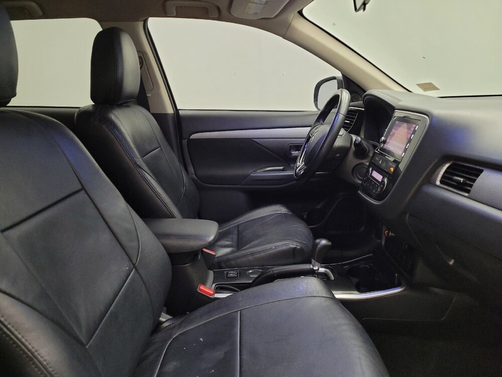 2018 Mitsubishi Outlander in Louisville, KY 40258 - 18088682 21