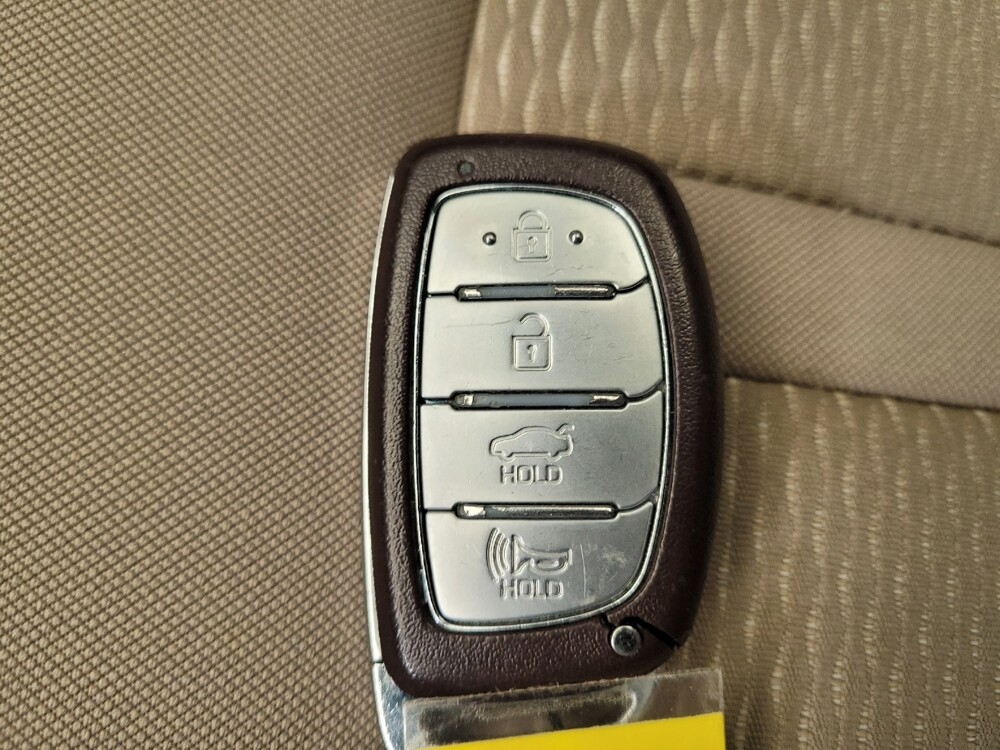 2019 Hyundai Sonata in Louisville, KY 40258 - 18088685 32