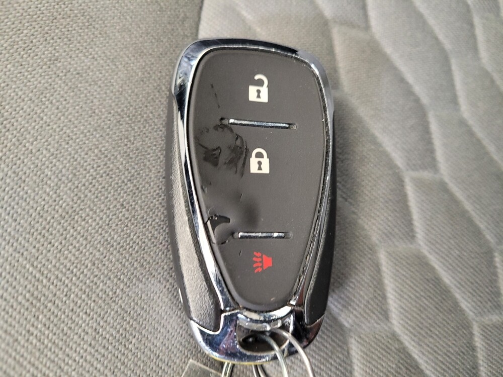 2020 Chevrolet Equinox in Louisville, KY 40258 - 18088689 32