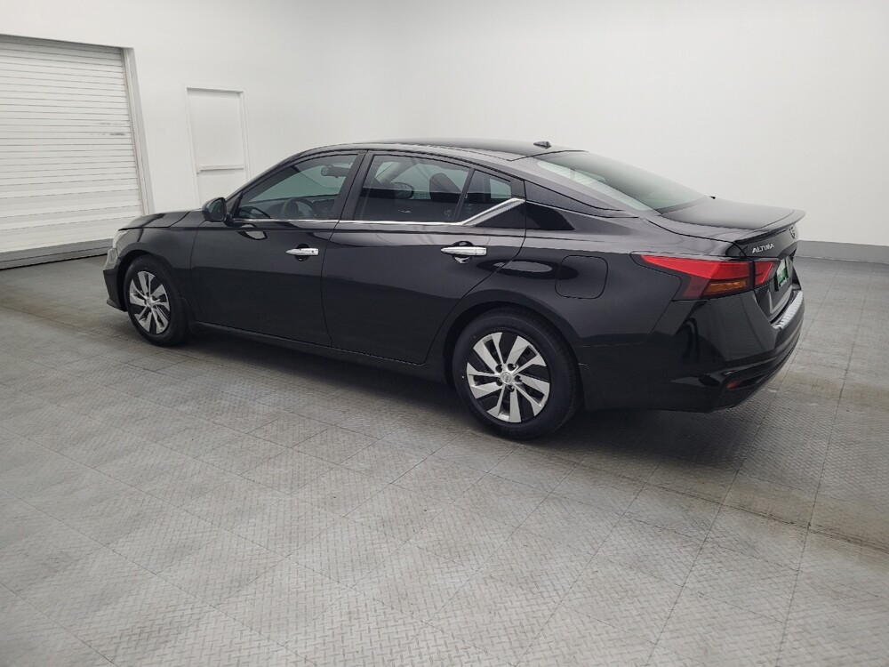 2019 Nissan Altima in Orlando, FL 32808 - 18088691 3