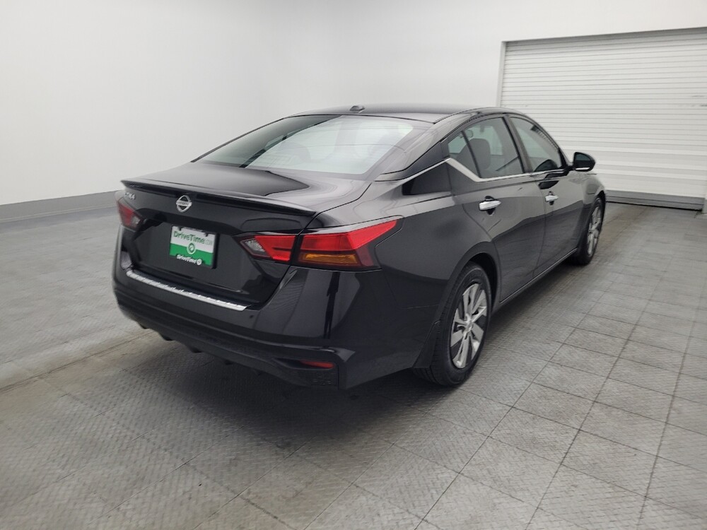 2019 Nissan Altima in Orlando, FL 32808 - 18088691 9