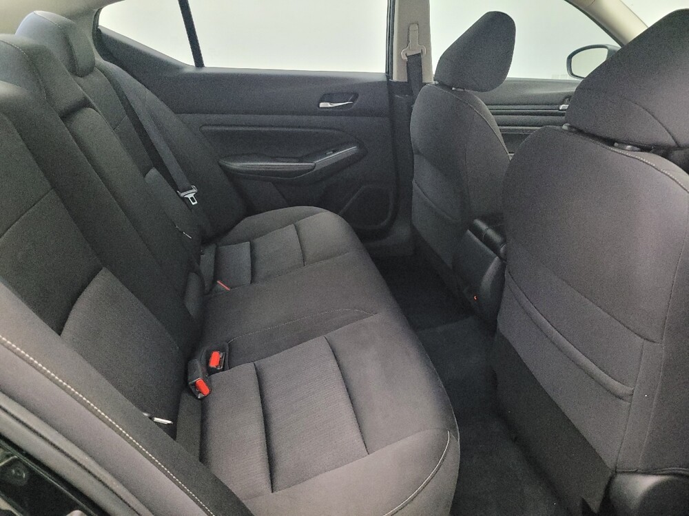 2019 Nissan Altima in Orlando, FL 32808 - 18088691 19