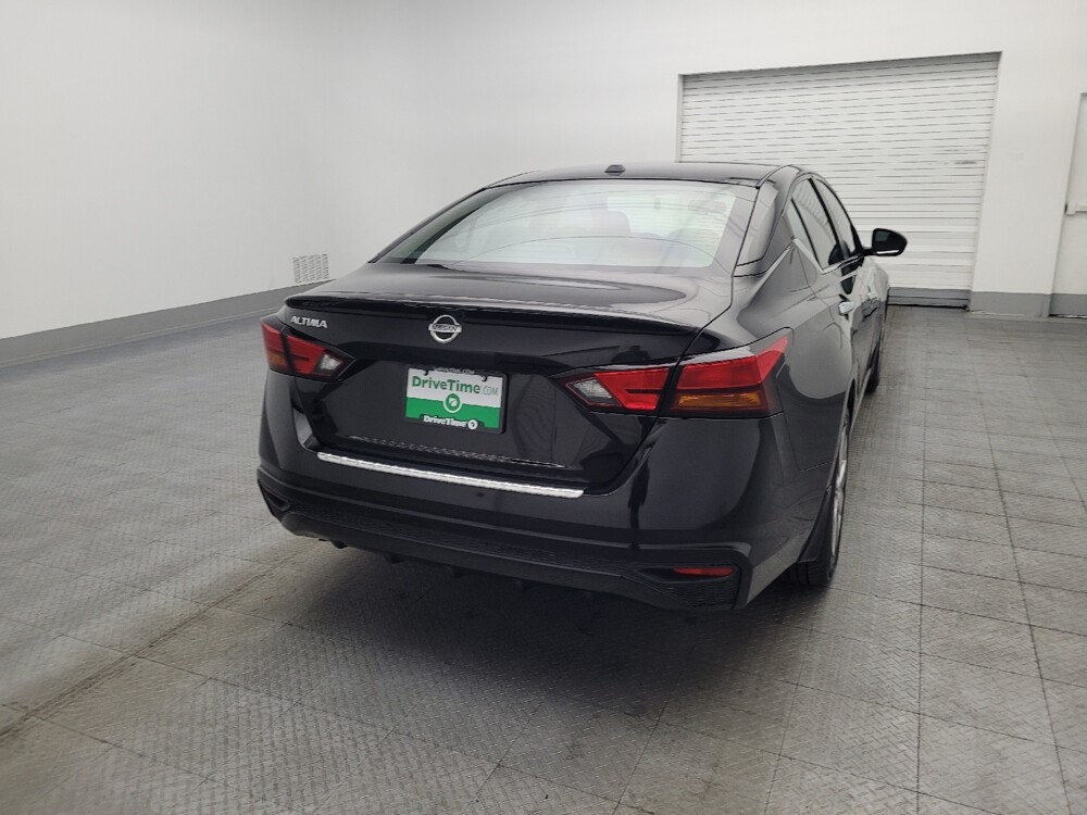 2019 Nissan Altima in Orlando, FL 32808 - 18088691 7