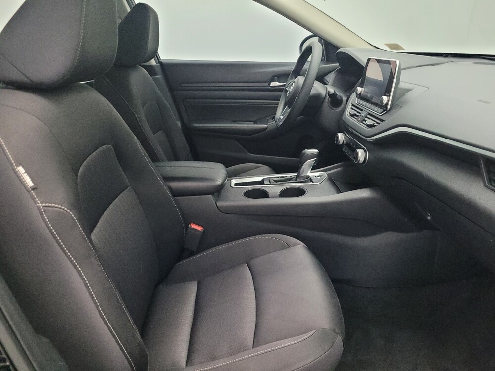 2019 Nissan Altima in Orlando, FL 32808 - 18088691 21