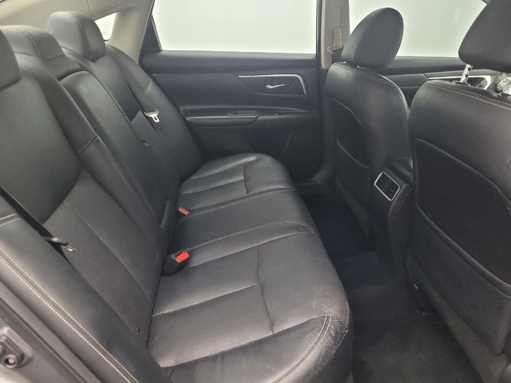 2017 Nissan Altima in Orlando, FL 32808 - 18088693 19